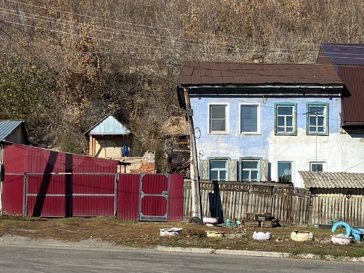 Дом 21,8 м² на участке 1 сот.