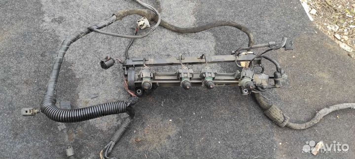 Топливная рампа skoda octavia tour a4, двс 1.6