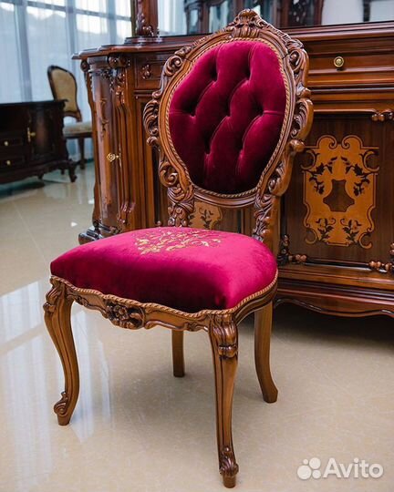 Румынские и итальянские стулья