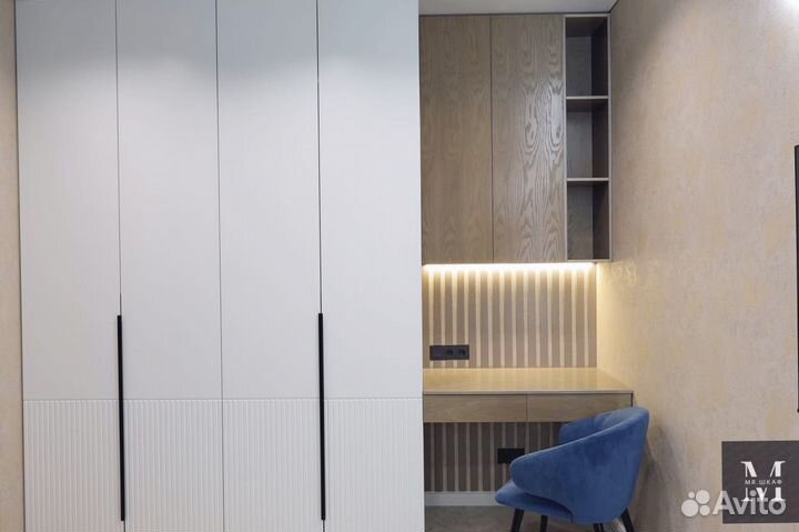 Шкаф распашной с зеркалом