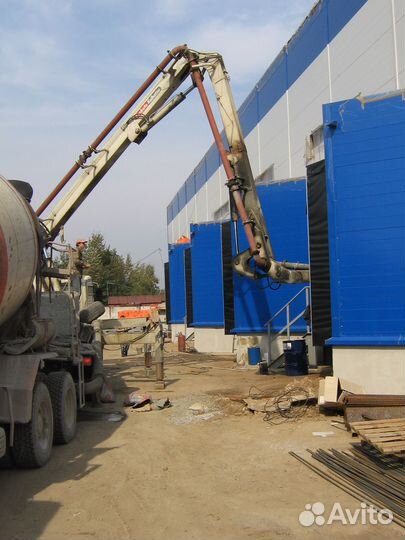 Бетонная стяжка с топпингом