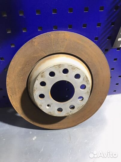 Тормозные диски задние 300мм, Passat B8