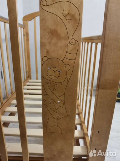 Детская кроватка с маятником Красная звезда С 718э