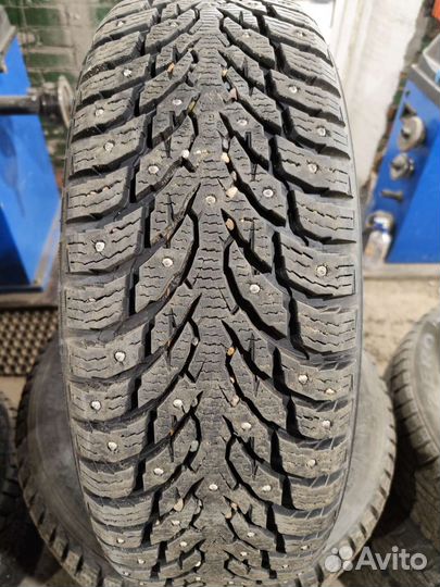 Nokian Tyres Hakkapeliitta 9 SUV 235/65 R17 108T