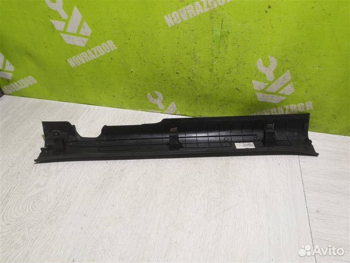 Накладка порога (внутренняя) Хендай i30 12-17