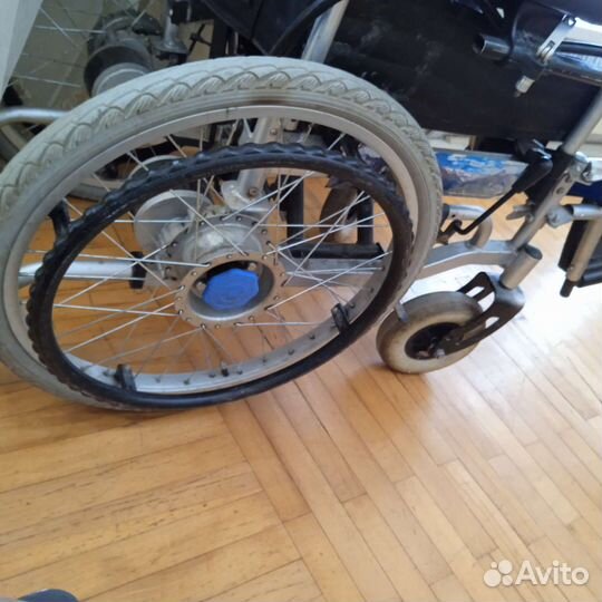 Инвалидная коляска с электроприводом