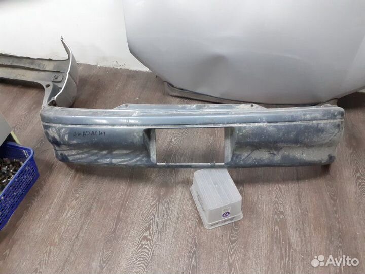 Бампер задний Toyota Starlet