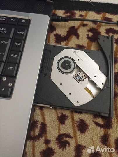 Toshiba ноутбук