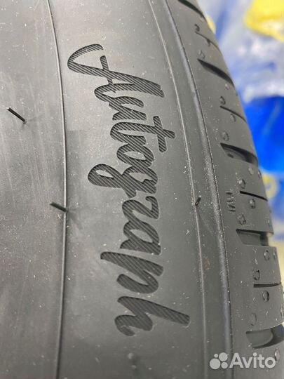 Ikon Tyres Autograph Ice C3 235/65 R16C 121R