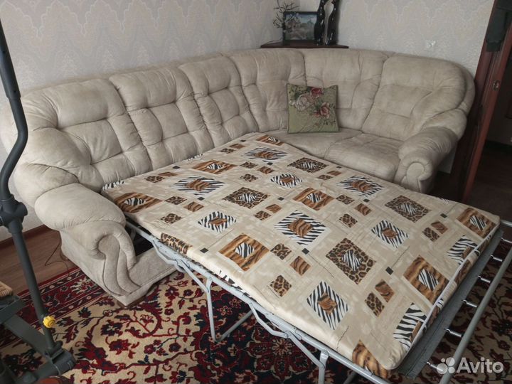 Угловой диван