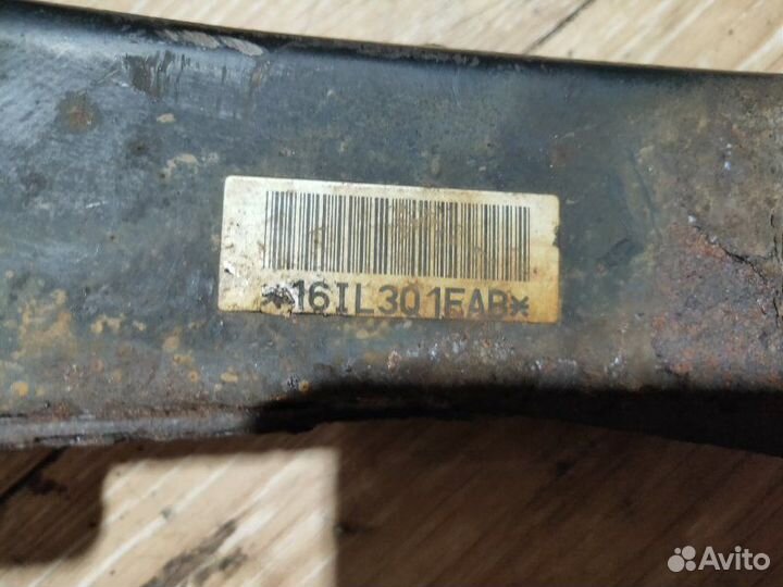 Рычаг подвески задний Volkswagen Passat B6 1.9 BXE