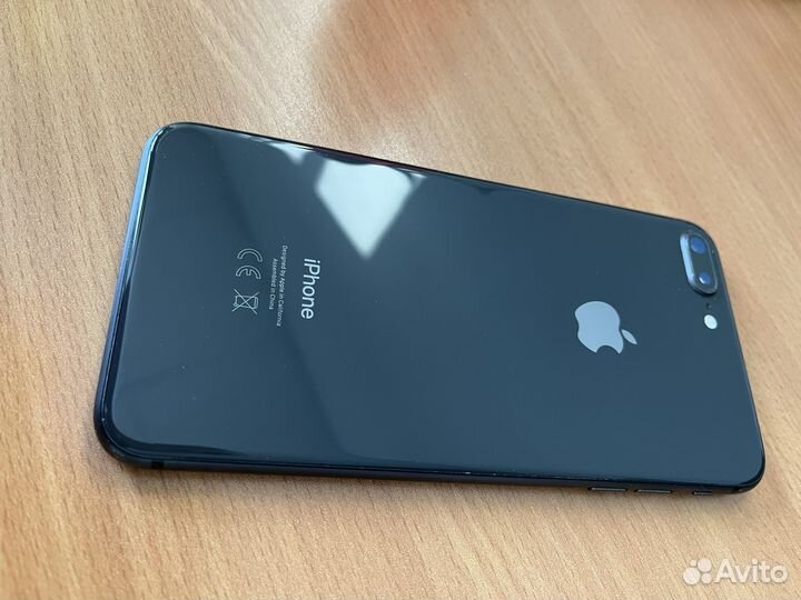 iPhone 8 Plus, 64 ГБ