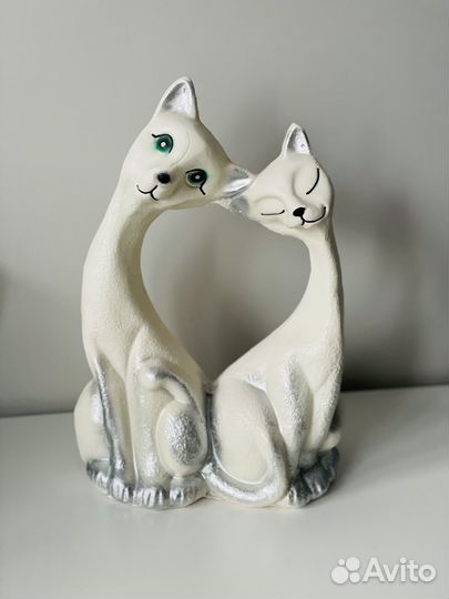 Статуэтка влюбленные кошки (семья кошек, две кошки