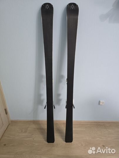 Горнолыжные лыжи Volkl