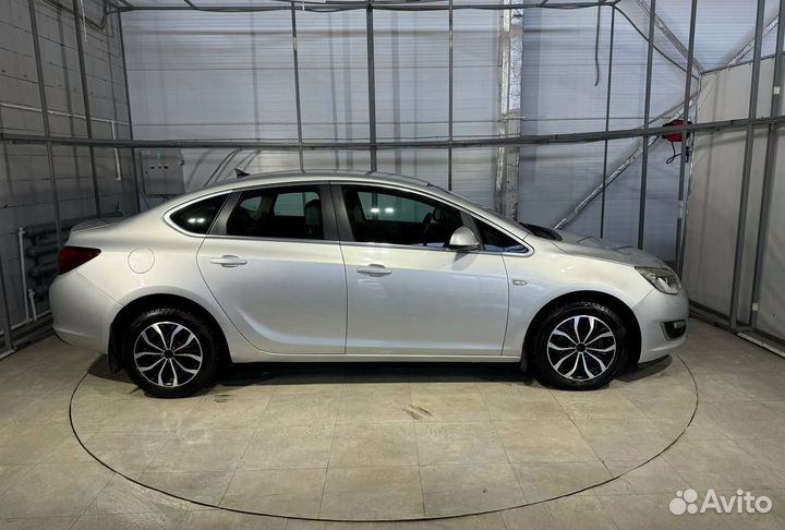 Opel Astra 1.6 МТ, 2014, 176 421 км