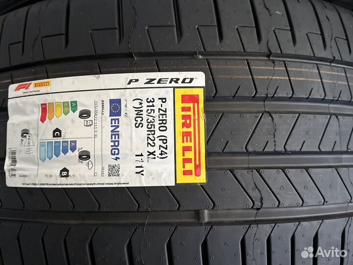 Pirelli P Zero PZ4 275/40 R22 и 315/35 R22