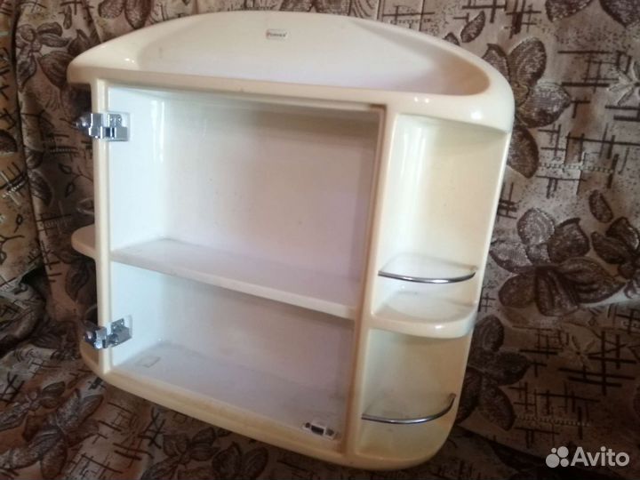 Полка для ванной комнаты