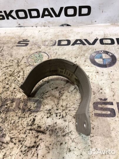 Тепловой экран привода Volkswagen Passat B7 1.8