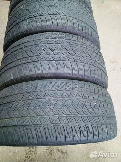 Pirelli Scorpion Winter 275/45 R21 и 315/40 R21 111V