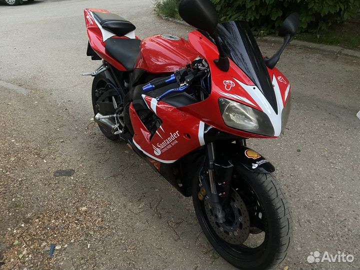 Продам yamaha YZF R1