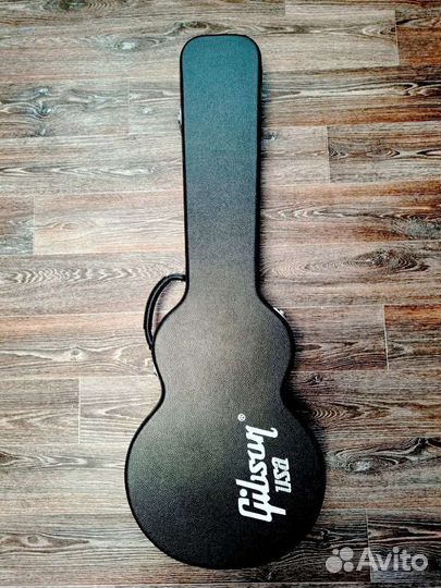 Жесткий кейс для электрогитары Les Paul
