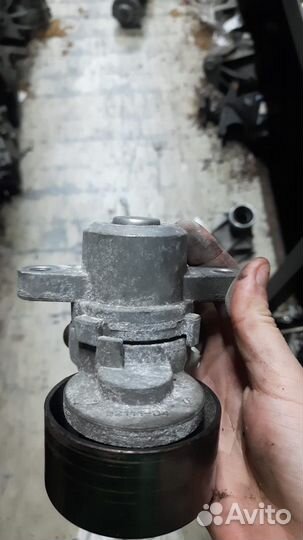 Ролик-натяжитель Teana J32 2008-2013 2.5 3.5 VQ25