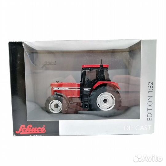 Модель трактора Schuco 450767100 Case 1455 XL 1:32