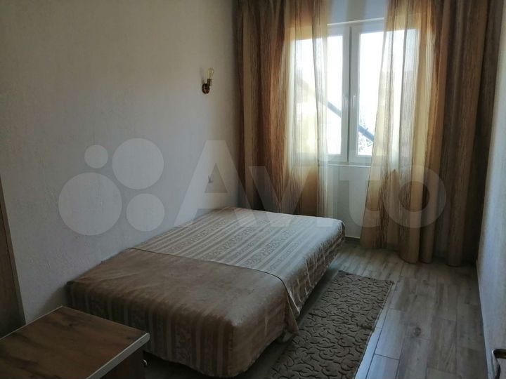 2-к. квартира, 69 м², 4/4 эт.