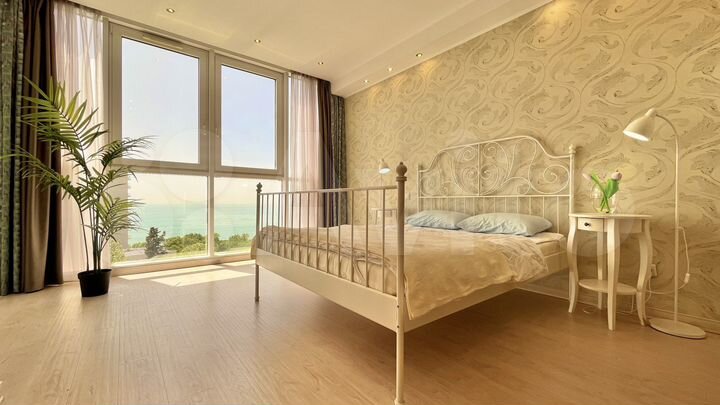 3-к. квартира, 130 м², 7/9 эт.