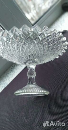 Ваза конфетница- фруктовница старинная