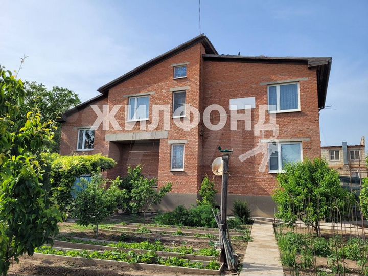 Дом 316 м² на участке 13 сот.