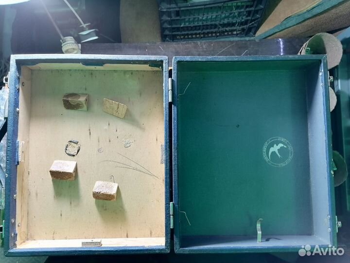 Корпус (чемодан) электрофона Ласточки