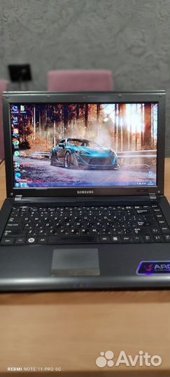 Продам ноутбук samsung