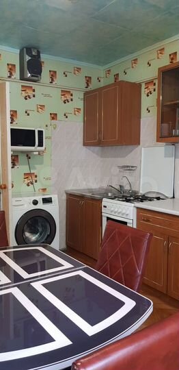 2-к. квартира, 55 м², 1/9 эт.