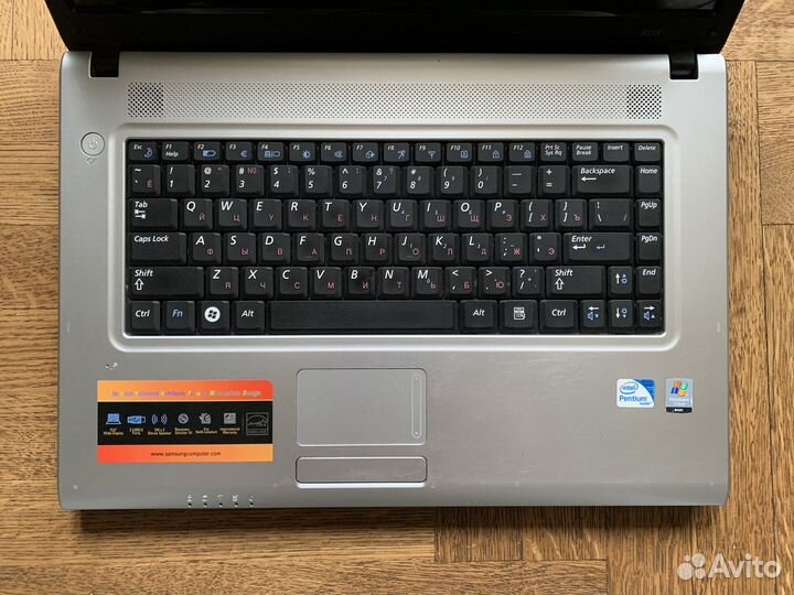 Ноутбук Samsung NP-R519