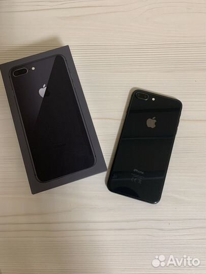 iPhone 8 Plus, 64 ГБ