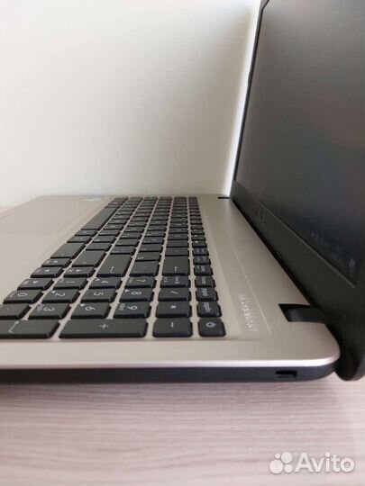 Ноутбук asus X540NV
