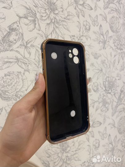Чехол на iPhone 11