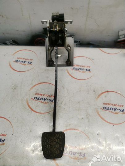 Педаль сцепления Ssangyong Action New 2.0 дизель