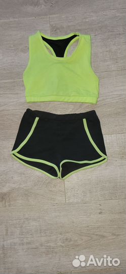 Костюм для тренировок