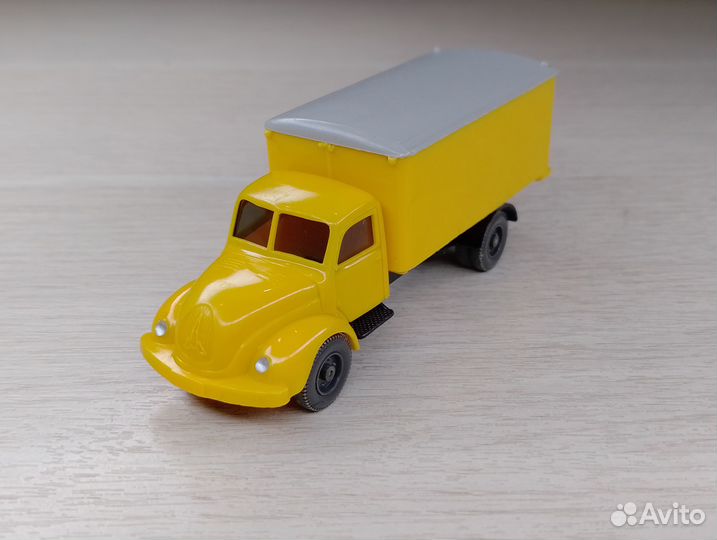 A24) Magirus Mercur жёлтый