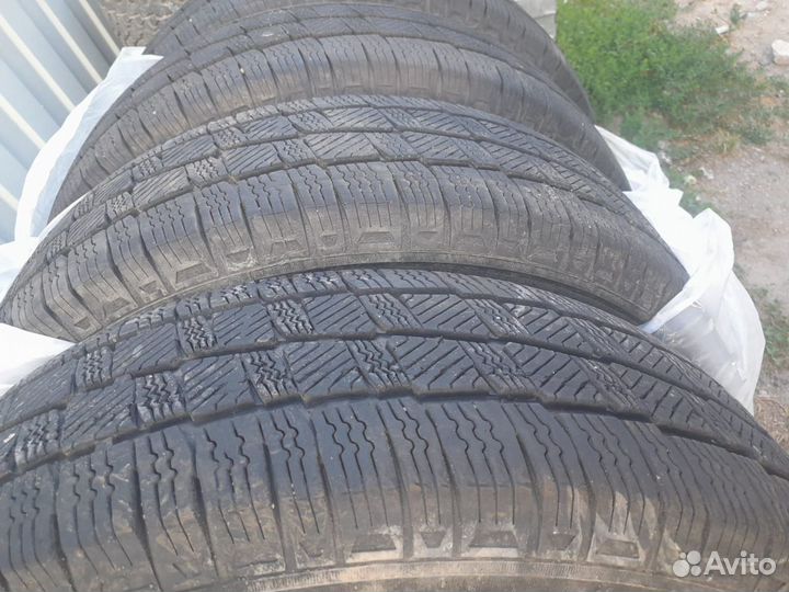 Зимняя резина Mirage 215/75 r16c