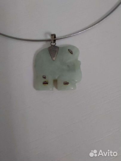 Подвеска слоник, нефрит