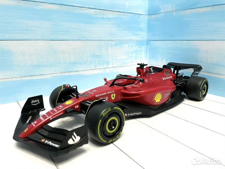 Formula 1 Ferrari F1 1:12 действующая модель