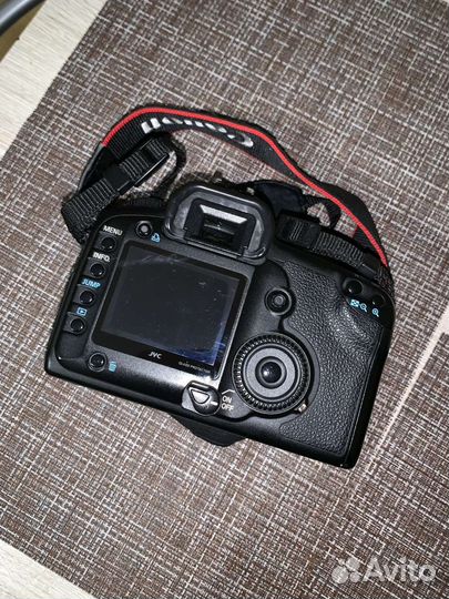 Зеркальный фотоаппарат Canon 5d (комплект)