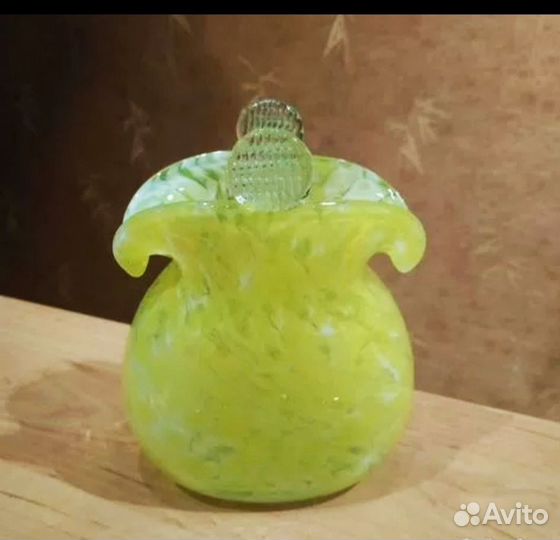 Вазы гутное цветное стекло