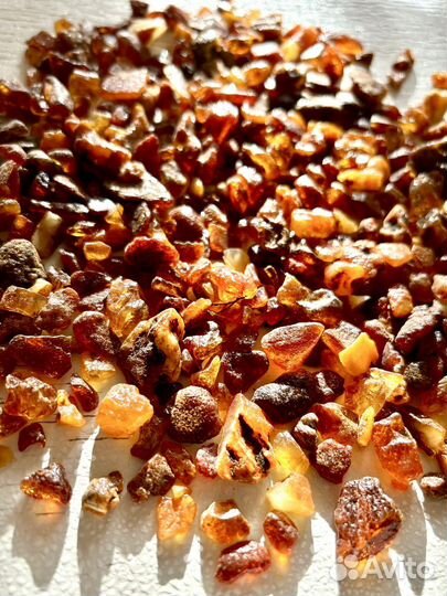 Янтарь натуральный необработанный