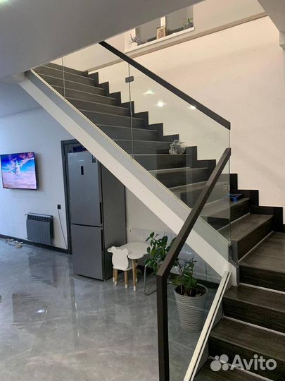 Стеклянные ограждения для балконов