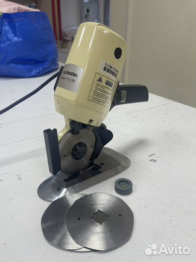 Раскройный нож Aurora YJ-100 дисковый