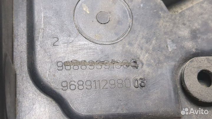 Крышка клапанная двс Ford Focus 3, 2012